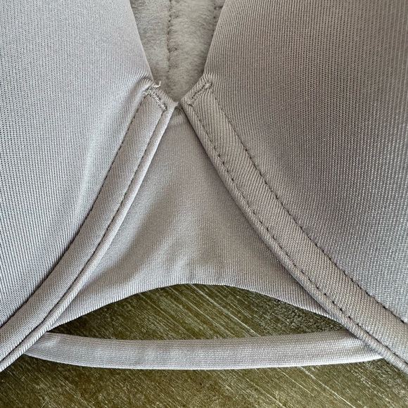 Hanes ComfortFlex Fit Dreamwire T-Shirt Convertible Straps Bra Size 3XL - Picture 6 of 10